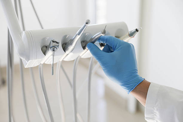 Professional Emergency Dentist technician working in St. Cloud, MN